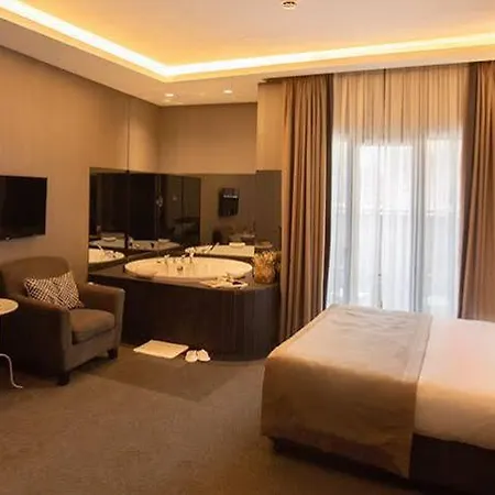 Cityloft 24 מלון 3*