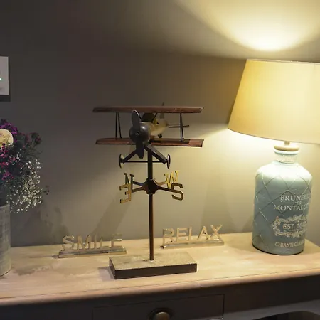 24城市阁楼酒店 3*