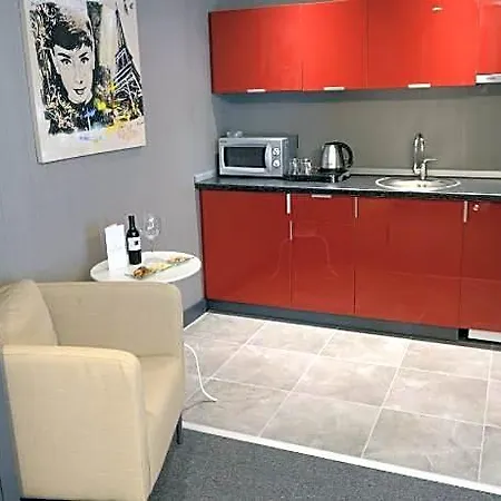 Cityloft 24 מלון 3*