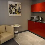 24城市阁楼酒店 3*